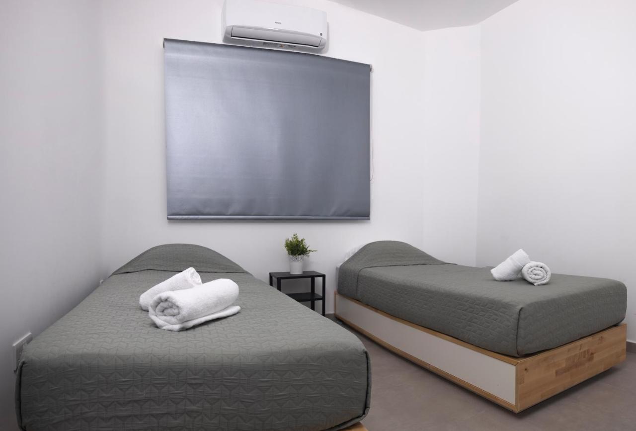Lovely 2 Bed Apartment In Larnaca City Centre Exterior foto